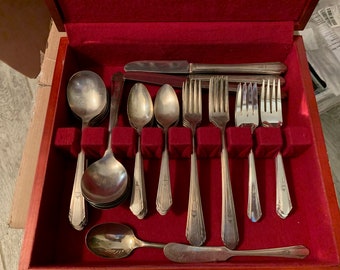 1933 Wm. A. Rogers (now Oneida) Paramount (silver-plate) Art 1933 Wm. A. Rogers (now Oneida) Paramount (silver-plate) Art