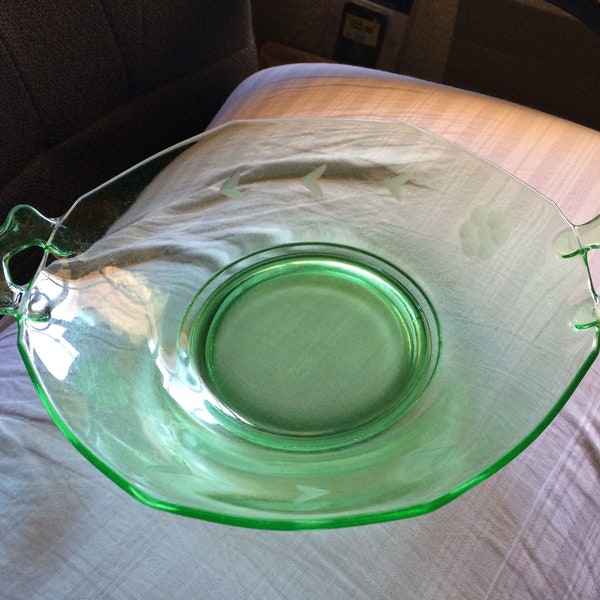 1920s HEISEY Octagon-Green (Moongleam #1229) 9.25" Etched Serving Bowl (RARE)