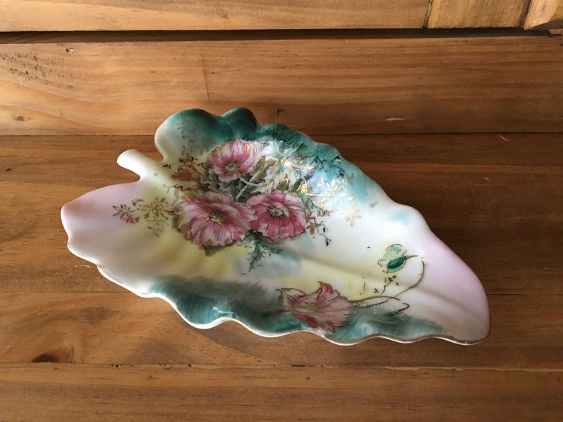 1940s Lefton China Heirloom Elegance Pattern #LEF42 Pink Poppies 7 Leaf Nut or Candy Dish