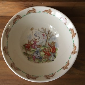 1980s Royal Doulton Bone China Bunnykins (Albion Shape) &quot;Flying Kites&quot; Design Coupe Cereal Bowl