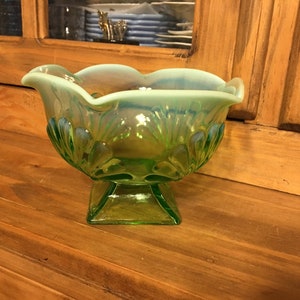 Antique 1903 EAPG Jefferson Glass Green Opalescent Beaded Fans Footed Sauce Bowl