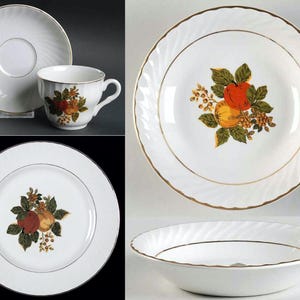 1950s Wedgwood China English Harvest Dinnerware Set, Service for 6 (24 pcs)