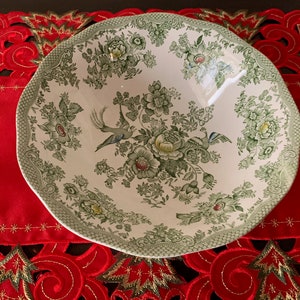 1960s Wedgwood China Kent Green Multicolor 8” Round Vegetable Bowl