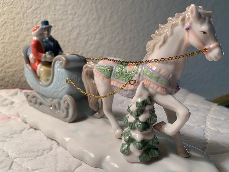 1940s Made in Occupied Japan Victorian Sleigh Figurine