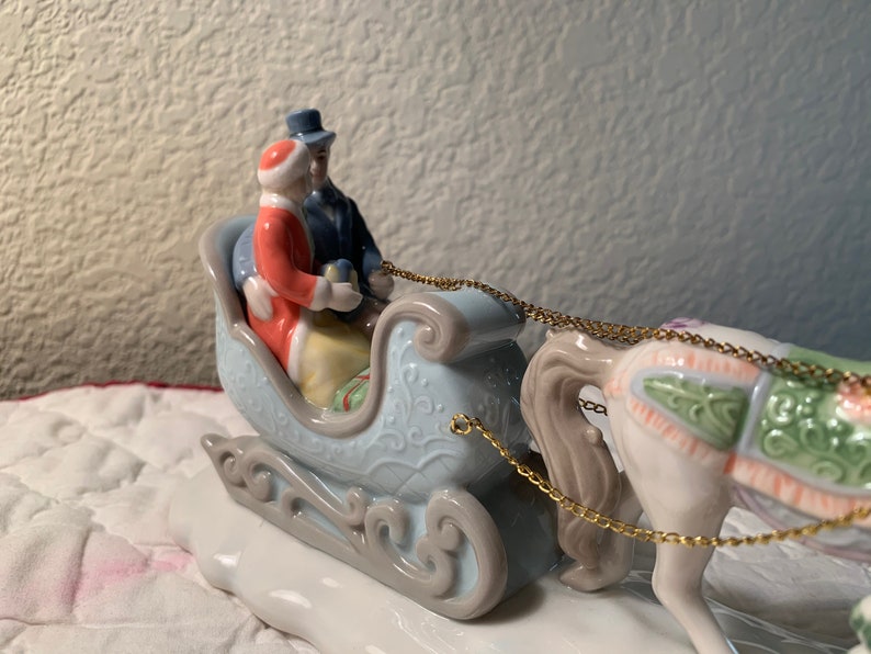 1940s Made in Occupied Japan Victorian Sleigh Figurine