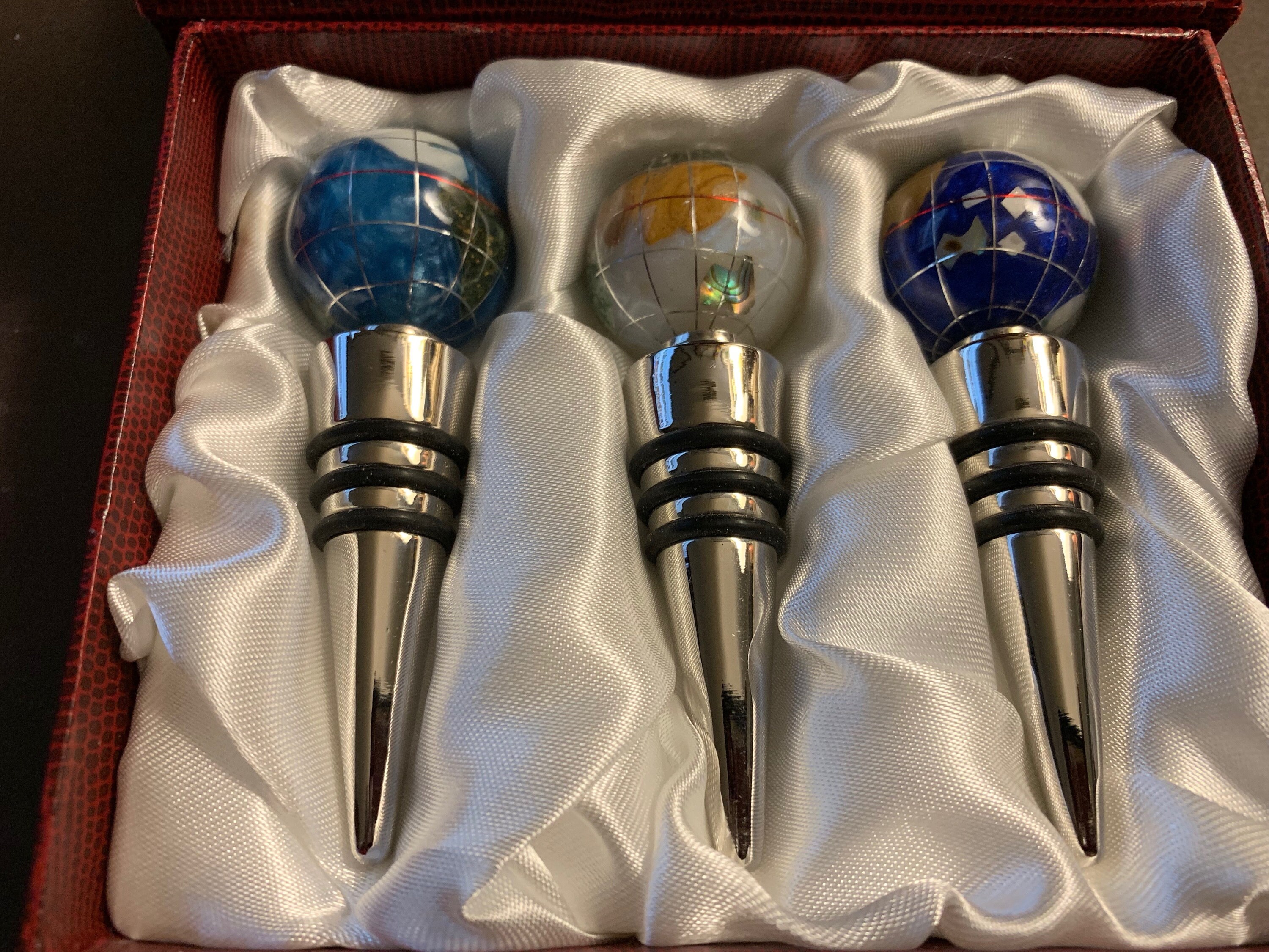 BARWARE Vintage Gemstone Globe Wine Stoppers, Boxed Set of 3, and