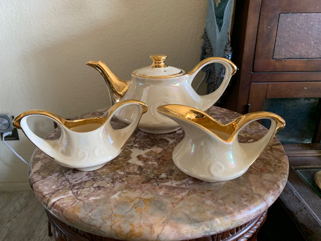 FINE PORCELAIN 陶器　3点セット Grace Teaware Summer Garden Fine Porcelain Tea Set – Gracie