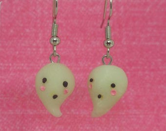 Glow in the dark ghosts