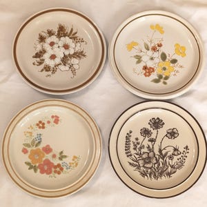 Vintage Stoneware Mismatching Dinner Plate Japan Set of 4