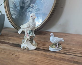 Vintage Ceramic Dove Figurine, Shabby Chic Porcelain Bird Statues