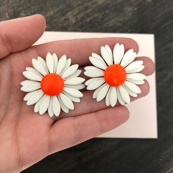 True 1960s Vintage Flower Statement Earrings - 60s