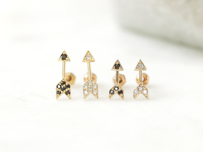 14K Arrow Cartilage Earring,Tragus Earring,Tragus stud,Helix Conch earring,Cartilage piercing,Arrow earring,16g 18g,Delicate earring