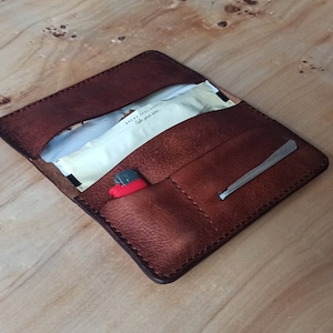 Porta tabacco pieghevole in pelle marrone, portasigarette fatto a mano, accessori per fumatori, borsa da fiuto, organizer per cartine per accendini