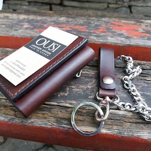 Cartera de cuero marrón de tres pliegues para hombre, tarjetero personalizado, billetera de motociclista personalizada con cadena, regalo de San Valentín para él