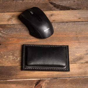 Mouse Wrist rest, mouse wrist pad, leather wrist rest support, ergonomic wrist support,corporate gift, Desk Accessory