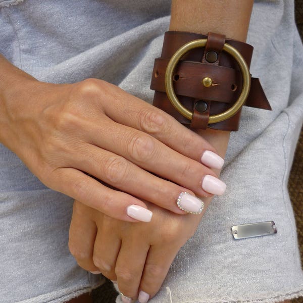 Handmade Bangle bracelet for women, Brown leather cuff with hoop