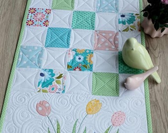 Camino de mesa patchwork/Camino de mesa acolchado/Camino de mesa acolchado/Camino de mesa acolchado/Camino de mesa/Decoración de mesa/Decoración de primavera