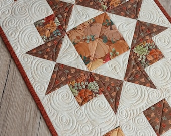 Bieżnik patchworkowy/ Bieżnik pikowany/ Bieżnik/ Dekoracja stołu/ Patchwork w stylu rustykalnym/ Dekoracja jesienna
