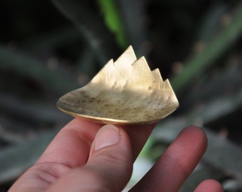 Mountains ring dish from brass Hikers gift for husband Fall Wanderlust jewelry holder Father's day gift for him Bold brass Handmade