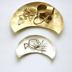 Half moon ring dish Altar dish Gold brass tray Nickel silver jewelry organizer Moon phase bowl Trinket tray Aesthetic room