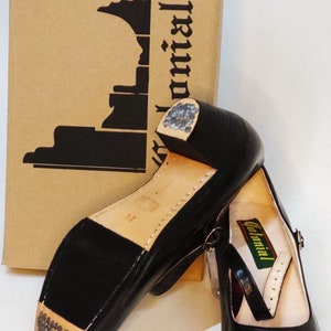Colonial 225 Women&#39;s Folklorico/Flamenco Dance Shoes with Nails