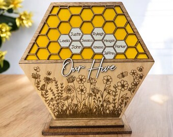 Mother's Day Bee Sign / Our Hive / Queen Bee / Family / Mom / Grandbee / Grandma / Floral / Engraved / Custom Family Sign / Birthday Gift