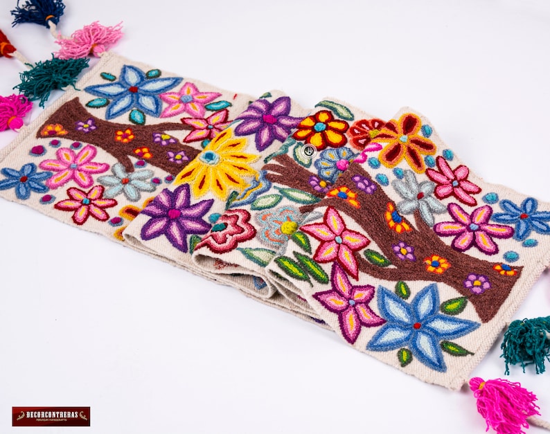 KUSKALLA Tree of Life Table Runner - Thumbnail 4