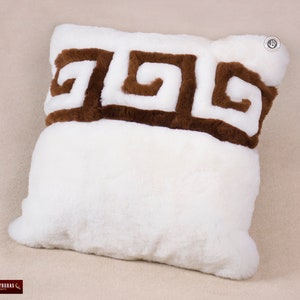 Baby Alpaca Fur pillow cover 18x18&quot;, Peruvian Alpaca fiber pillowcases, Fur On One Side, Luxury cushions cover from Peru, Decorative pillows