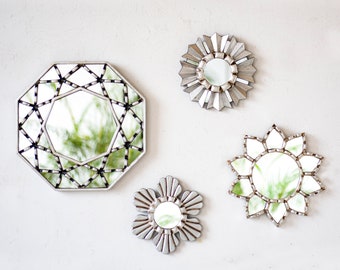 Miroirs décoratifs en bois de type fleur, miroirs muraux faits à la main pour décorer la maison, la chambre ou le bureau - Miroir sculpté à la main