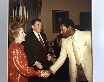 Framed Photo of President Reagan and Nancy Reagan