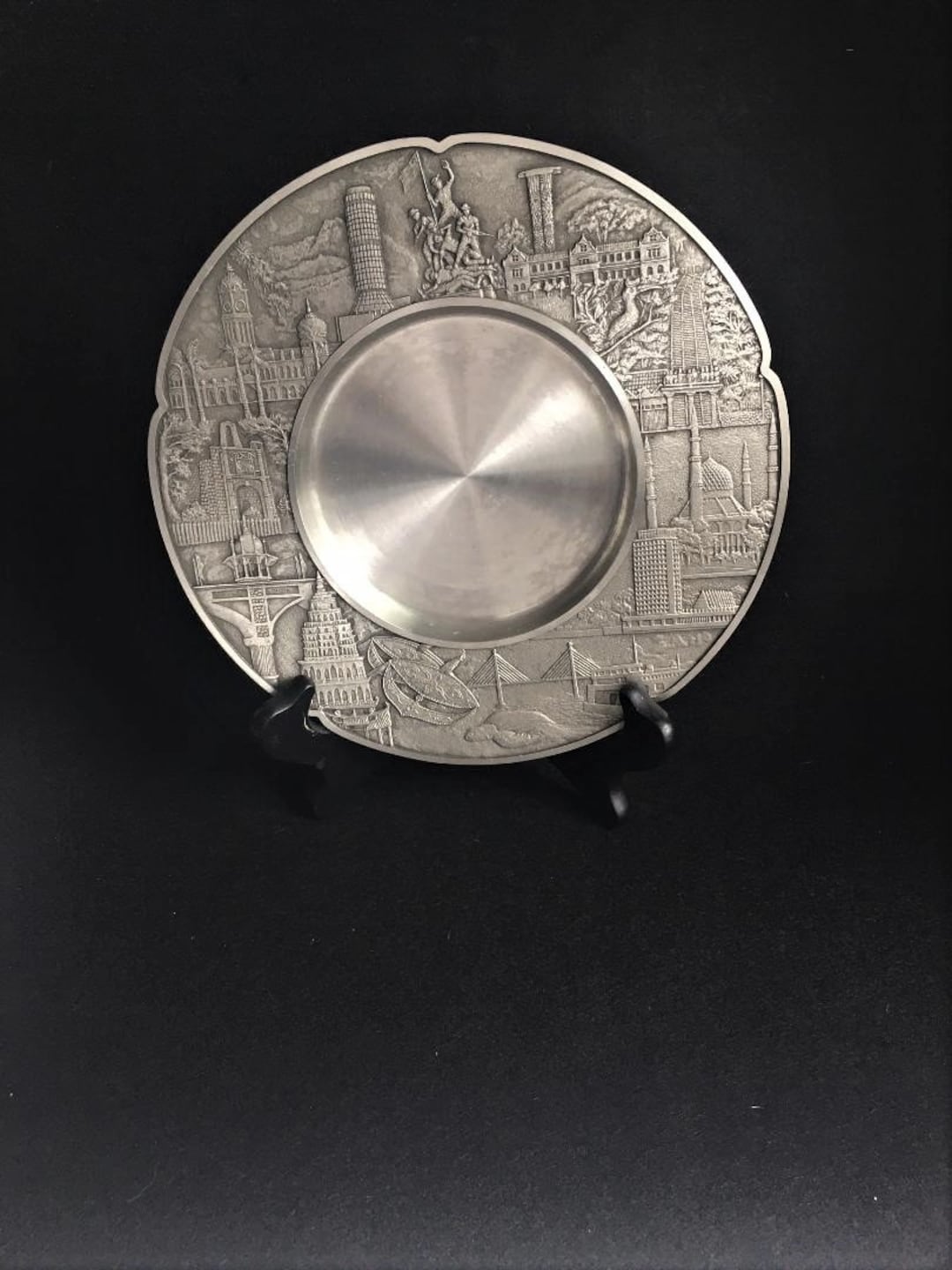  Selangor 手仕上げ ソブリンコレクション モチーフ トレイ Royal Selangor 手仕上げ ソブリンコレクション モチーフ トレイ
