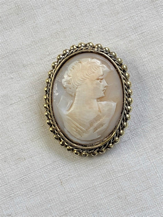 Classic Cameo Carved Shell Brooch