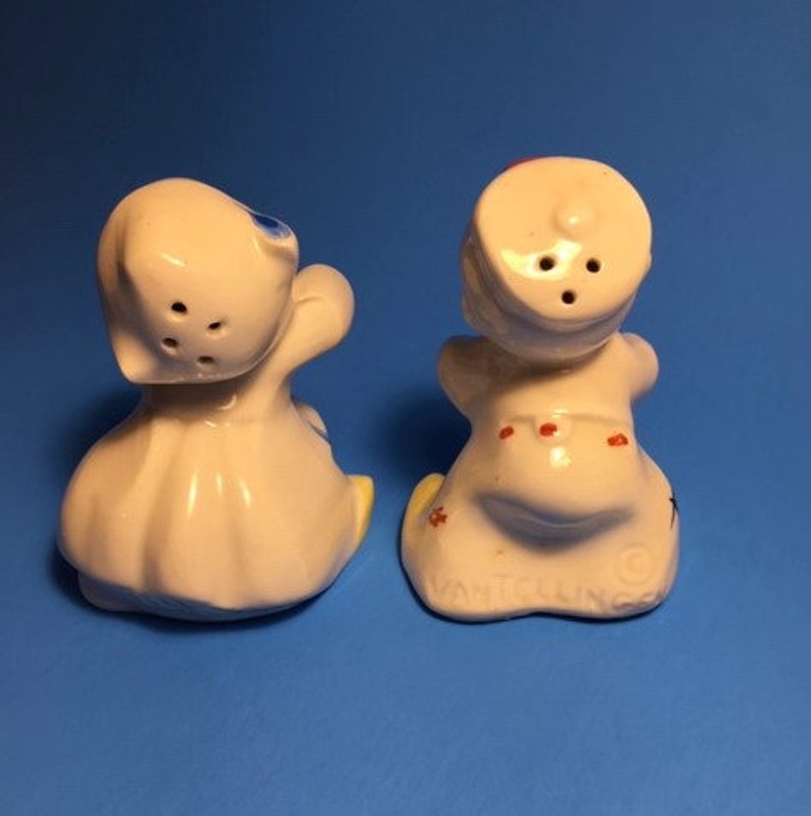 Vintage Dutch Hugging Salt and Pepper Shakers 1950'svan Etsy