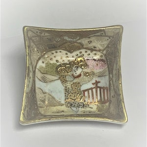 Nippon Royal Satsuma Gilded Moriage Pinched Square Sauce Dish