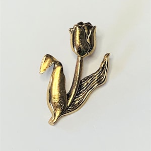 Vintage Camco Signed Flower Lapel Pin