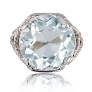 French Retro 1960s Aquamarine 18 Karat White Gold Platinum Ring