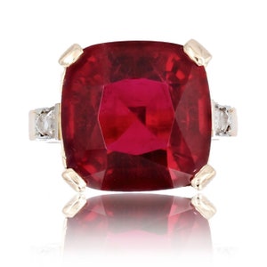 1930s Art Deco Cushion Tourmaline Diamonds 18 Karat Rose Gold Ring