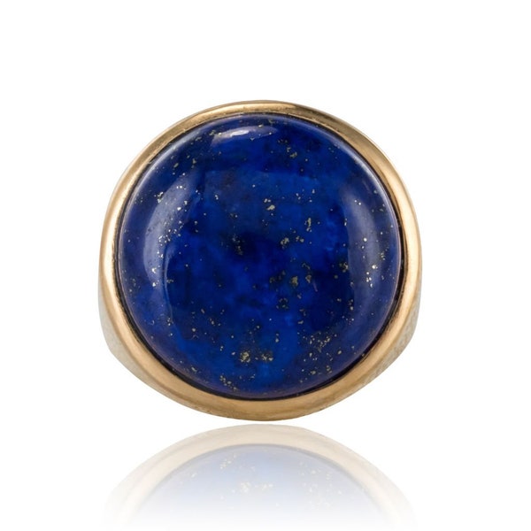 1950s Vintage lapis lazuli chiseled yellow gold ring