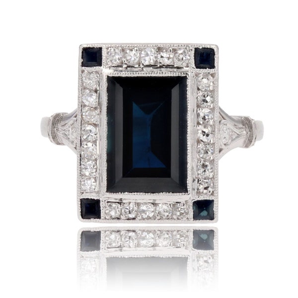 French 1925s Art Deco Sapphire Diamonds Platinum Rectangular Ring