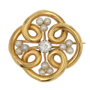 French Art Nouveau Natural Pearls Diamonds 18 Karat Yellow Gold Brooch