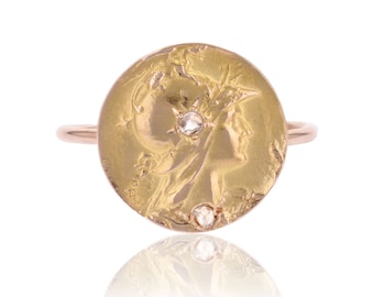 Alter runder Ring in goldener Diamanthalskrause