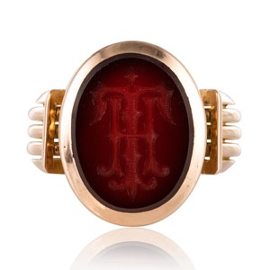 French 19th Century Carnelian Intaglio 18 Karat Yellow Gold Signet Ring