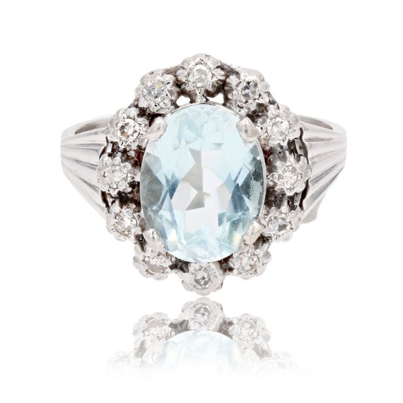 French 1950s Aquamarine Diamonds 18 Karat White Go