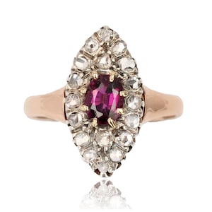 Antico anello con granato marchesa e diamanti