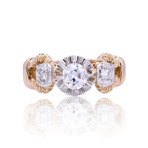 French 1940s Diamond 18 Karat Yellow Gold Platinum Solitaire Ring