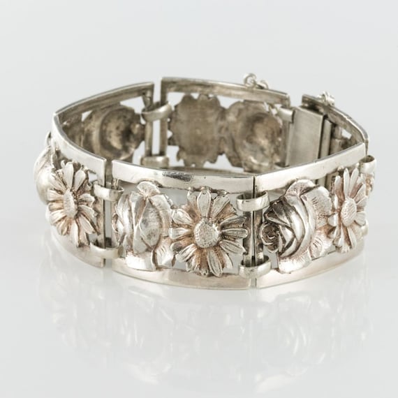French 1900s Belle Époque Flowers Silver Bracelet - image 4