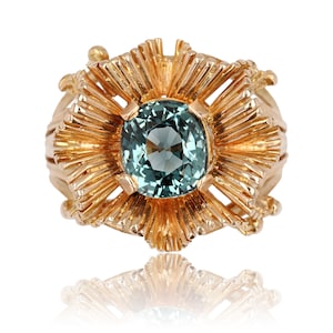 French 1960s Natural Spinel Cushion 18 Karat Rose Gold Retro Ring
