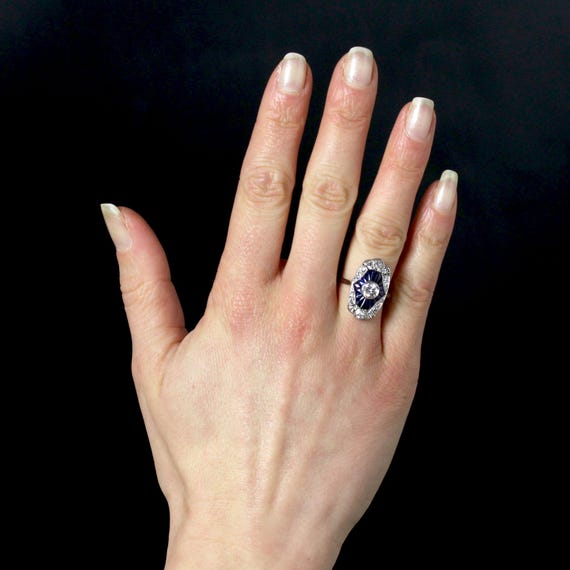 French 1930s Art Deco Calibrated Sapphires Diamonds Platinum Ring View 2