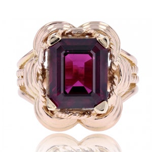 French 1960s Rhodolite Garnet 18 Karat Rose Gold Ring