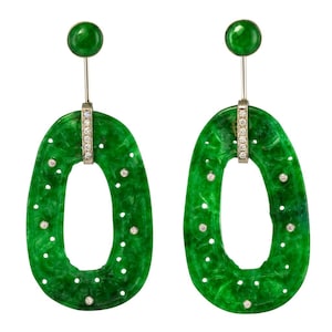Baume Jade Diamonds 18 Karat White Gold Dangle Earrings
